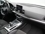 Audi Q5 50 TFSI e Quattro S Line PHEV 300pk Dealer O.H. | Trekhaak Af Fabriek | Luchtvering | Alcantara Sportstoelen Verwarmd | Cruise Control | Navigatie Plus | DAB | LED Koplampen | 18"L.M | Plug In Hybrid |