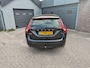 Volvo V60 1.6 T4 Kinetic,Cruise control,Navi,Parkeersensoren,Climate control,Trekhaak