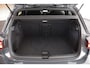 Volkswagen Golf 1.5 eTSI 150pk DSG R-Line Matrix LED Keyless Camera Stoelverwarming Virtual Cockpit Navigatie