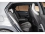 Volkswagen Golf 1.5 eTSI 150pk DSG R-Line Matrix LED Keyless Camera Stoelverwarming Virtual Cockpit Navigatie