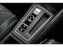Volkswagen Golf 1.5 eTSI 150pk DSG R-Line Matrix LED Keyless Camera Stoelverwarming Virtual Cockpit Navigatie