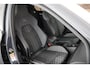 Volkswagen Golf 1.5 eTSI 150pk DSG R-Line Matrix LED Keyless Camera Stoelverwarming Virtual Cockpit Navigatie