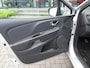 Renault Clio TCe 90pk Expression / Navigatie / Cruise-Control / Compleet dealer O.H.