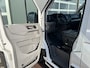 Volkswagen Crafter 35 2.0 TDI L3H3/L2H2 Trekhaak 3500kg trekgewicht Airco Cruise controle Kastinrichting Omvormer Apple carplay Navigatie Parkeersensoren voor en achter Euro 6 Bpm vrij!!