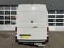 Volkswagen Crafter 35 2.0 TDI L3H3/L2H2 Trekhaak 3500kg trekgewicht Airco Cruise controle Kastinrichting Omvormer Apple carplay Navigatie Parkeersensoren voor en achter Euro 6 Bpm vrij!!