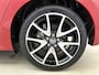 Toyota Yaris 1.5 Hybrid Executive | BTW voertuig | Dealer Onderhouden | Head-Up Display | Dodehoek detectie | Parkeersensoren voor+achter | Apple CarPlay/Android Auto |