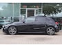 Mercedes-Benz A-klasse 180 AMG-LINE I Night Pakket I Pano I Sfeerverlichting I Camera I Navi I Cruise