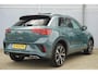 Volkswagen T-Roc 1.5 TSI 150pk DSG R-Line Business | Panoramadak | Keyless | Beats Audio | Dodehoek Detectie