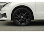 Skoda Fabia 1.0 TSI 95pk Black Edition | Trekhaak | 17” Glossy Black Allseason | Apple CarPlay & Android Auto