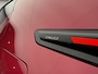 Lynk & Co 02 More 66 kWh Automaat / Stoel+Stuur Verwarmd / Panoramadak / Adaptive Cruise / Harman-Kardon / Elek. Verstelbare stoelen / Carplay / Android Auto / Draadloze Oplader / Kunstleder /