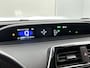 Toyota Prius 1.8 Plug-in Dynamic | Dealer Onderhouden | Head-Up Display | Dodehoek detectie | stoelverwarming | Navigatie | Parkeersensoren achter | Draadloze telefoonlader | Cruise Control Adaptive |