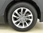 Toyota Prius 1.8 Plug-in Dynamic | Dealer Onderhouden | Head-Up Display | Dodehoek detectie | stoelverwarming | Navigatie | Parkeersensoren achter | Draadloze telefoonlader | Cruise Control Adaptive |