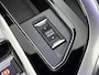 Peugeot 5008 SUV GT Pack Business 130pk Automaat | 7 Zitplaatsen | Navigatie | Rondomzichtcamera | Focal Premium HiFi | Handsfree achterklep | Full Led koplampen | Adaptieve Cruise Control | Climate Control | Leder/Alcantara | Stoelverwarming | Keyless | Parkeerassistent | Apple Carplay / Android Auto | Dodehoeksensor | Donker getint glas | 19" lichtmetalen velgen |