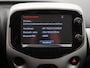 Toyota Aygo 1.0 VVT-i x-wave SCHUIFDAK | ACHTERUITRIJCAMERA | NAVIGATIE | APPLE CARPLAY | TREKHAAK | CRUISE | AIRCO | BLUETOOTH |12 MAANDEN BOVAG GARANTIE |