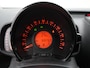 Toyota Aygo 1.0 VVT-i x-wave SCHUIFDAK | ACHTERUITRIJCAMERA | NAVIGATIE | APPLE CARPLAY | TREKHAAK | CRUISE | AIRCO | BLUETOOTH |12 MAANDEN BOVAG GARANTIE |