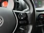 Toyota Aygo 1.0 VVT-i x-wave SCHUIFDAK | ACHTERUITRIJCAMERA | NAVIGATIE | APPLE CARPLAY | TREKHAAK | CRUISE | AIRCO | BLUETOOTH |12 MAANDEN BOVAG GARANTIE |