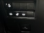 Toyota Yaris Cross 1.5 Hybrid 115 First Edition Comfort Pack | BTW voertuig | Dodehoek detectie | Stuur+stoelverwarming | Parkeersensoren voor+achter | Draadloze telefoonlader | Apple CarPlay/Android Auto | Cruise Control Adaptive |