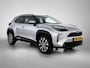 Toyota Yaris Cross 1.5 Hybrid 115 First Edition Comfort Pack | BTW voertuig | Dodehoek detectie | Stuur+stoelverwarming | Parkeersensoren voor+achter | Draadloze telefoonlader | Apple CarPlay/Android Auto | Cruise Control Adaptive |