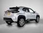 Toyota Yaris Cross 1.5 Hybrid 115 First Edition Comfort Pack | BTW voertuig | Dodehoek detectie | Stuur+stoelverwarming | Parkeersensoren voor+achter | Draadloze telefoonlader | Apple CarPlay/Android Auto | Cruise Control Adaptive |