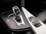 BMW 3-Serie 320i M Sport High Executive 184Pk Automaat (GROOT NAVI, M PAKKET, DEALER ONDERHOUDEN, LEDER, STOELVERWARMING, SPORTSTOELEN, PARKEERSENSOREN, GETINT GLAS, SPORT AUTOMAAT, NIEUWSTAAT)