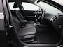 Kia Xceed 1.0 T-GDi DynamicLine Airco | Bluetooth | Buitenspiegels Elektrisch Inklapbaar | Cruise Control | Dakrails | LED Koplampen | Lederen Stuurwiel | Lichtmetalen Velgen | Navigatiesysteem | Stuurwiel Multifunctioneel