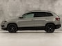 Skoda Karoq 1.5 TSI ACT Sport 150Pk Automaat (APPLE CARPLAY, GROOT NAVI, CLIMATE, KEYLESS, GETINT GLAS, SPORTSTOELEN, CRUISE, PARKEERSENSOREN, NIEUWE APK, NIEUWSTAAT)