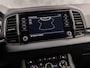 Skoda Karoq 1.5 TSI ACT Sport 150Pk Automaat (APPLE CARPLAY, GROOT NAVI, CLIMATE, KEYLESS, GETINT GLAS, SPORTSTOELEN, CRUISE, PARKEERSENSOREN, NIEUWE APK, NIEUWSTAAT)