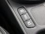 Toyota Yaris Cross 1.5 Hybrid 130 Executive + | BTW voertuig | dodehoek detectie | Parkeersensoren voor+achter | Elektrische achterklep | Stoel+stuurverwarming | Draadloze telefoonlader | Apple CarPlay/Android Auto |