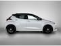 Toyota Yaris 1.5 Hybrid Executive + | BTW voertuig | Dealer onderhouden | Panoramadak | Head-Up Display | Dodehoek detectie | Parkeersensoren voor+achter | Stoelverwarming | Apple CarPlay/Android Auto | Cruise Control Adaptive