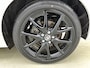 Toyota Yaris 1.5 Hybrid Executive + | BTW voertuig | Dealer onderhouden | Panoramadak | Head-Up Display | Dodehoek detectie | Parkeersensoren voor+achter | Stoelverwarming | Apple CarPlay/Android Auto | Cruise Control Adaptive