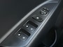Kia Stonic T-GDi MHEV 100 pk DynamicLine | Navigatie | Climate Control | Cruise Control | Camera | Apple Carplay | 16" | Zeer zuinig |