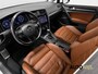 Volkswagen Golf 1.5 TSI Highline Business R-Line|PANO|LED|LEDER|CARPLAY|GOED ONDERHOUDEN|