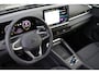 Volkswagen T-Roc Life First Edition | 'App-Connect' draadloze smartphone integratie | Automatische afstandsregeling (Adaptive Cruise Control) | Buitenspiegels elektrisch instel-, verwarm- en inklapbaar