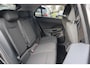 Volkswagen T-Roc Life First Edition | 'App-Connect' draadloze smartphone integratie | Automatische afstandsregeling (Adaptive Cruise Control) | Buitenspiegels elektrisch instel-, verwarm- en inklapbaar