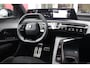 Peugeot 3008 1.2 Hybrid 145PK AUTOMAAT GT | PANORAMA SCHUIF/KANTEL DAK MET CLEAN CABIN | 360° VISION & DRIVE ASSIST PLUS PACK: ANTI DIEFSTAL ALARM MET SUPERVERGRENDELING/VISEOPARK 360° HD CAMERA'S/BUITENSPIEGELS MET KANTELFUNCTIE/DRIVE ASSIST 2.0 (SEMI AUTONOOM RIJDEN)/LANE POSITIONING ASSIST/SEMI AUTOMATED LANE CHANGE ASSIST/REAR CROSS TRAFFIC ALERT/DODEHOEK DETECTIE | ALCANTARA EXECUTIVE INTERIOR: BEKLEDING ALCANTARA/KUNSTLEDER AFGEWERKT MET STIKSELS/AGR BESTUUDERSSTOEL EN PASSAGIERSSTOEL ELEKTRISCH VERSTELBAAR MET GEHEUGENFUNCTIE OP DE BESTUUDERSSTOEL/VERWARMBARE VOORSTOELEN MET MASSAGE FUNCTIE EN VENTILATIE/ACHTERBANK VERWARMBAAR | 19" LICHTMETALEN VELGEN "BREDA" | DRAADLOZE APPLE CARPLAY/ANDROID AUTO | LED MATRIX KOPLAMPEN | ADAPTIVE CRUISE CONTROL | PARKEERHULP VOOR + ACHTER | 21" GEBOGEN ZWEVEND HD SCHERM | SFEER VERLICHTING | HANDSFREE ACHTERKLEP BEDIENING | VERWARMBAAR STUURWIEL | NAVIGATIE |