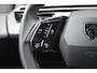 Peugeot 3008 1.2 Hybrid 145PK AUTOMAAT GT | PANORAMA SCHUIF/KANTEL DAK MET CLEAN CABIN | 360° VISION & DRIVE ASSIST PLUS PACK: ANTI DIEFSTAL ALARM MET SUPERVERGRENDELING/VISEOPARK 360° HD CAMERA'S/BUITENSPIEGELS MET KANTELFUNCTIE/DRIVE ASSIST 2.0 (SEMI AUTONOOM RIJDEN)/LANE POSITIONING ASSIST/SEMI AUTOMATED LANE CHANGE ASSIST/REAR CROSS TRAFFIC ALERT/DODEHOEK DETECTIE | ALCANTARA EXECUTIVE INTERIOR: BEKLEDING ALCANTARA/KUNSTLEDER AFGEWERKT MET STIKSELS/AGR BESTUUDERSSTOEL EN PASSAGIERSSTOEL ELEKTRISCH VERSTELBAAR MET GEHEUGENFUNCTIE OP DE BESTUUDERSSTOEL/VERWARMBARE VOORSTOELEN MET MASSAGE FUNCTIE EN VENTILATIE/ACHTERBANK VERWARMBAAR | 19" LICHTMETALEN VELGEN "BREDA" | DRAADLOZE APPLE CARPLAY/ANDROID AUTO | LED MATRIX KOPLAMPEN | ADAPTIVE CRUISE CONTROL | PARKEERHULP VOOR + ACHTER | 21" GEBOGEN ZWEVEND HD SCHERM | SFEER VERLICHTING | HANDSFREE ACHTERKLEP BEDIENING | VERWARMBAAR STUURWIEL | NAVIGATIE |
