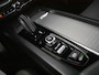 Volvo XC60 2.0 T8 Twin Engine AWD Inscription 390PK AUTO | Glazen panorama-dak | Navigatie | Cruise control adapt | Apple carplay Android auto | Climate control | LED | 19"LMV