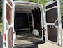 Volkswagen Crafter 30 2.0 TDI L3H2|140PK|airco|cruise|bluetooth|zes versnellingen|drie zitplaatsen|elektrisch pakket|EURO6.
