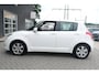 Suzuki Swift 1.3 Bandit AUTOMAAT Navi Leder Pdc Keyless