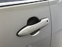Toyota Yaris 1.5 Hybrid Style + | Dealer onderhouden | Lichte kleur half lederen interieur | Stoelverwarming | Climate Control | Cruise Control Adaptive | achteruitrijcamera |