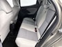 Toyota Yaris 1.5 Hybrid Style + | Dealer onderhouden | Lichte kleur half lederen interieur | Stoelverwarming | Climate Control | Cruise Control Adaptive | achteruitrijcamera |