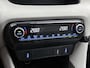Toyota Yaris 1.5 Hybrid Style + | Dealer onderhouden | Lichte kleur half lederen interieur | Stoelverwarming | Climate Control | Cruise Control Adaptive | achteruitrijcamera |