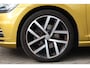 Volkswagen Golf 1.5 TSI Highline 150PK / 110kW DSG, Apple Carplay & Android Auto, LED koplampen, LED achterlichten met dynamische richtingaanwijzers, elektrisch verstel-, verwarm- en inklapbare buitenspiegels (spiegelpakket), draadloze telefoonlader, discover pro navigatie, parkeersensoren voor en achter (PDC), privacy glas, adaptieve cruise control (ACC), 2-zone climatronic, licht- en regensensor etc.