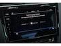 Volkswagen Golf 1.5 TSI Highline 150PK / 110kW DSG, Apple Carplay & Android Auto, LED koplampen, LED achterlichten met dynamische richtingaanwijzers, elektrisch verstel-, verwarm- en inklapbare buitenspiegels (spiegelpakket), draadloze telefoonlader, discover pro navigatie, parkeersensoren voor en achter (PDC), privacy glas, adaptieve cruise control (ACC), 2-zone climatronic, licht- en regensensor etc.