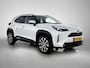 Toyota Yaris Cross 1.5 Hybrid Dynamic + Limited | Parkeersensoren voor+achter | Stoelverwarming | Buitenspiegels elektrisch inklapbaar | Navigatie | Apple CarPlay/Android Auto | Cruise Control Adaptive |
