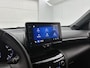 Toyota Yaris Cross 1.5 Hybrid Dynamic + Limited | Parkeersensoren voor+achter | Stoelverwarming | Buitenspiegels elektrisch inklapbaar | Navigatie | Apple CarPlay/Android Auto | Cruise Control Adaptive |