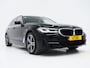 BMW 5-Serie Touring 530e | Leder | Trekhaak | Keyless | Camera | Sfeerlicht | Dodehoek | Cruise | Carplay