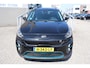 Kia Niro EV e-Niro ExecutiveLine 64 kWh Verwarmbare & geventileerde voorstoelen/Verwarmbaar stuurwiel/Achteruitrijcamera/JBL audio/Apple carplay/Elektrisch verstelbare voorstoel/Lane assist/Dodehoek assistent/parkeersensoren rondom