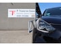 Kia Niro EV e-Niro ExecutiveLine 64 kWh Verwarmbare & geventileerde voorstoelen/Verwarmbaar stuurwiel/Achteruitrijcamera/JBL audio/Apple carplay/Elektrisch verstelbare voorstoel/Lane assist/Dodehoek assistent/parkeersensoren rondom