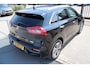 Kia Niro EV e-Niro ExecutiveLine 64 kWh Verwarmbare & geventileerde voorstoelen/Verwarmbaar stuurwiel/Achteruitrijcamera/JBL audio/Apple carplay/Elektrisch verstelbare voorstoel/Lane assist/Dodehoek assistent/parkeersensoren rondom